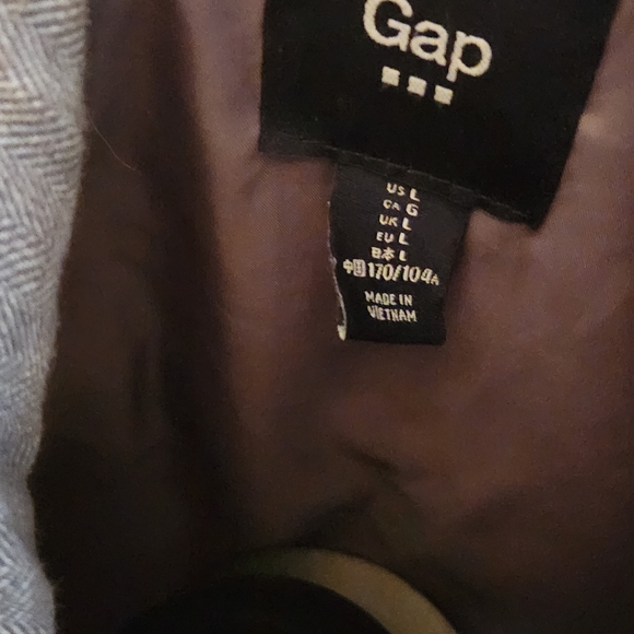 GAP Gray Quilted Vest - Picture 8 of 8